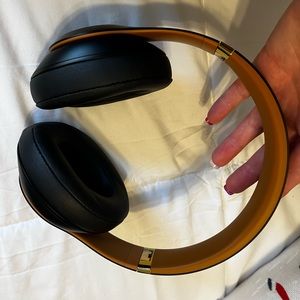 Beats by Dre studio 3